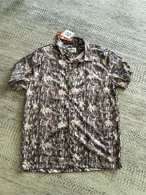 Sovereign Code Brown & Cream Leaf-Print Short Sleeve Button-Down Shirt
